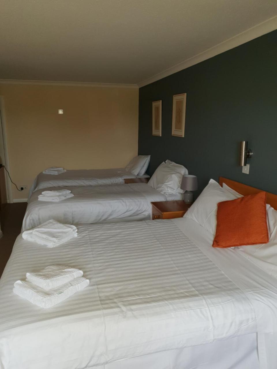 Queensberry Arms Hotel Annan Dış mekan fotoğraf